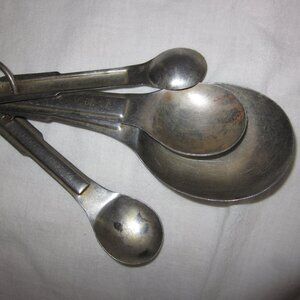 vtg ring aluminum mesuring spoongs grandmas measuring spoons
